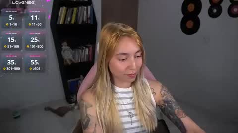 I AM JENN  online show from September 17, 2025, 3:19 am