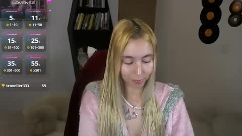 I AM JENN  online show from September 28, 2025, 1:44 am