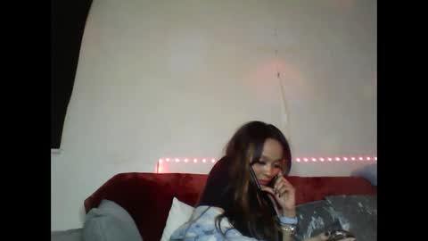 Snapshot of saucy_shanice chatting on January 3, 2025, 11:12 pm Shaniiice online show from January 3, 2025, 11:12 pm