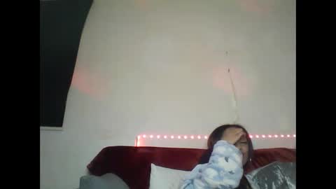 Snapshot of saucy_shanice chatting on January 4, 2025, 2:25 am Shaniiice online show from January 4, 2025, 2:25 am