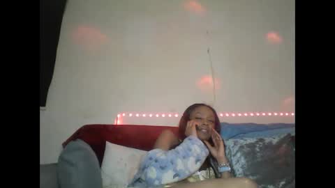 Snapshot of saucy_shanice chatting on February 9, 2025, 12:06 am Shaniiice online show from February 9, 2025, 12:06 am
