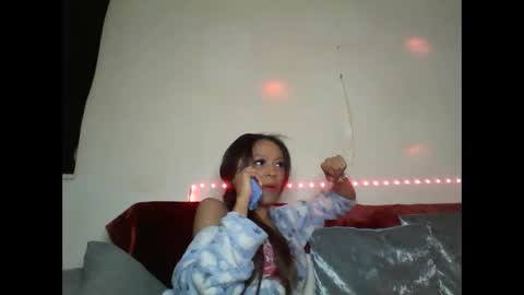 Snapshot of saucy_shanice chatting on February 25, 2025, 7:36 pm Shaniiice online show from February 25, 2025, 7:36 pm