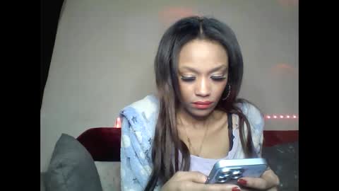 Snapshot of saucy_shanice chatting on February 27, 2025, 1:48 am Shaniiice online show from February 27, 2025, 1:48 am
