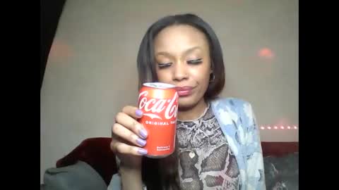 Snapshot of saucy_shanice chatting on March 11, 2025, 3:37 am Shaniiice online show from March 11, 2025, 3:37 am