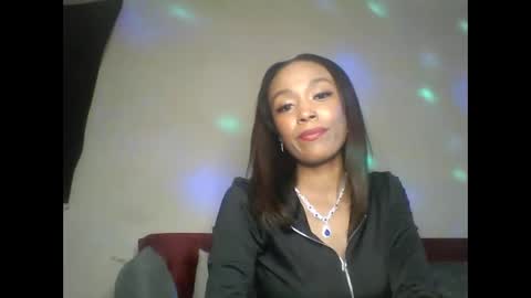 Snapshot of saucy_shanice chatting on September 20, 2025, 9:49 pm Shaniiice online show from September 20, 2025, 9:49 pm