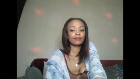 Snapshot of saucy_shanice chatting on September 24, 2025, 11:08 pm Shaniiice online show from September 24, 2025, 11:08 pm