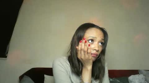 Snapshot of saucy_shanice chatting on September 28, 2025, 9:53 pm Shaniiice online show from September 28, 2025, 9:53 pm