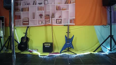 Saucychocolate online show from February 4, 2026, 10:32 am