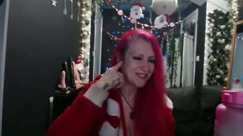 SaucySky online show from December 8, 2024, 3:43 am