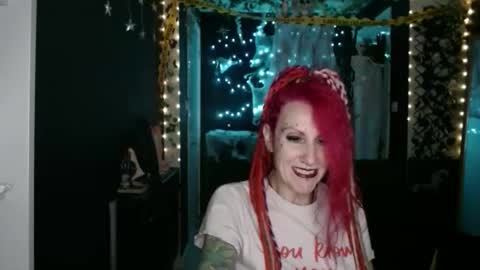 Snapshot of saucysky chatting on October 11, 2025, 8:29 pm SaucySky online show from October 11, 2025, 8:29 pm