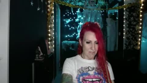 Snapshot of saucysky chatting on October 13, 2025, 8:53 pm SaucySky online show from October 13, 2025, 8:53 pm