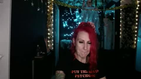 Snapshot of saucysky chatting on October 14, 2025, 9:15 pm SaucySky online show from October 14, 2025, 9:15 pm