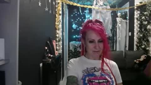 Snapshot of saucysky chatting on October 21, 2025, 9:26 pm SaucySky online show from October 21, 2025, 9:26 pm