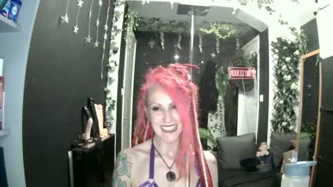 SaucySky online show from June 10, 2026, 9:14 pm
