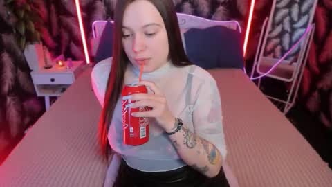 sauvagebirdy online show from March 11, 2026, 8:59 pm