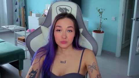 Snapshot of savage_lust_ chatting on May 14, 2026, 3:35 am Ariel online show from May 14, 2026, 3:35 am