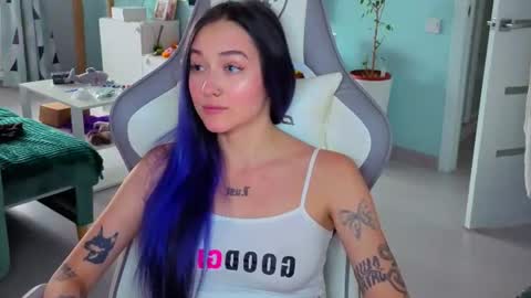 Ariel online show from June 22, 2026, 3:19 am