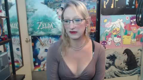 Snapshot of savanah_banana chatting on September 15, 2025, 3:23 pm Savanah online show from September 15, 2025, 3:23 pm