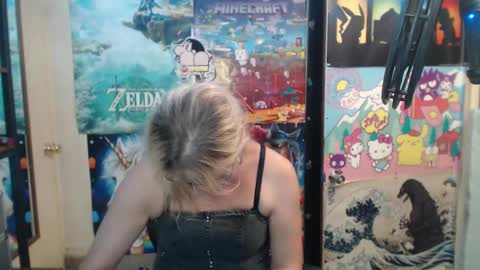 Snapshot of savanah_banana chatting on September 16, 2025, 3:35 pm Savanah online show from September 16, 2025, 3:35 pm
