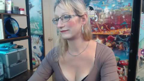 Snapshot of savanah_banana chatting on October 7, 2025, 5:04 am Savanah online show from October 7, 2025, 5:04 am