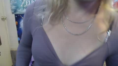 Snapshot of savanah_banana chatting on October 9, 2025, 6:06 pm Savanah online show from October 9, 2025, 6:06 pm