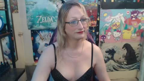 Savanah online show from May 8, 2026, 7:19 pm