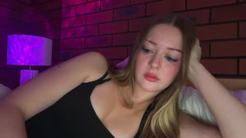 savannahcarterrr online show from June 10, 2026, 12:15 pm