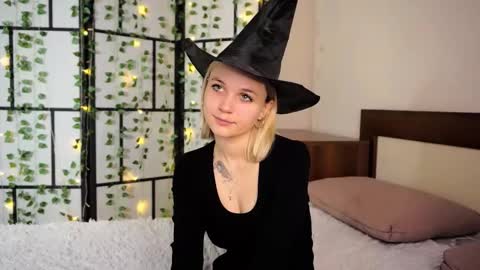 Snapshot of savannahshor chatting on October 18, 2025, 7:25 pm savannahshor online show from October 18, 2025, 7:25 pm