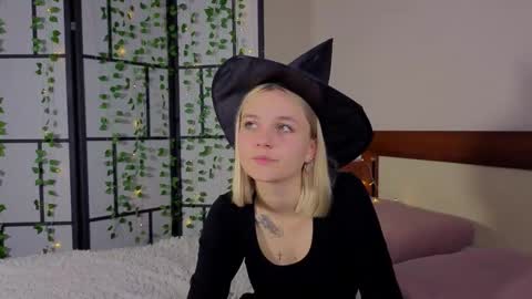 Snapshot of savannahshor chatting on October 19, 2025, 8:53 pm savannahshor online show from October 19, 2025, 8:53 pm