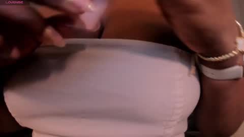 S a v a n n a h  online show from October 8, 2025, 12:25 pm