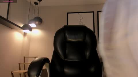 S a v a n n a h  online show from October 13, 2025, 12:16 pm