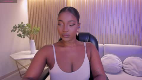 S a v a n n a h  online show from May 15, 2026, 10:44 am
