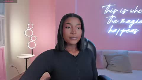 S a v a n n a h  online show from June 19, 2026, 11:14 am