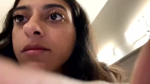 savannahtakethisbanana online show from November 22, 2025, 10:47 am