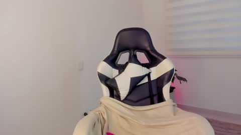 Savannahwildee online show from June 30, 2026, 11:22 am