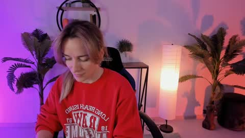 save the qween online show from February 3, 2025, 7:07 am