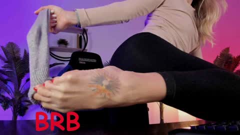 save the qween online show from February 8, 2025, 11:01 am