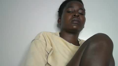 savivore online show from September 11, 2025, 6:46 am