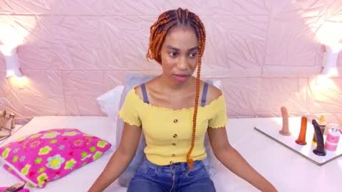 Snapshot of savory_pussy18 chatting on October 29, 2025, 2:19 pm savory_pussy18 online show from October 29, 2025, 2:19 pm