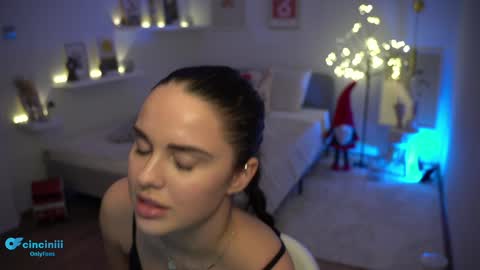 Naomi online show from December 15, 2024, 9:20 pm