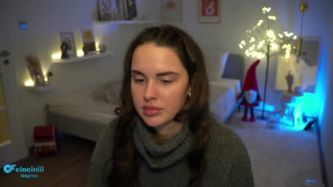 Naomi online show from December 16, 2024, 7:43 pm