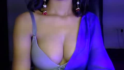 saxee online show from June 24, 2026, 1:21 pm