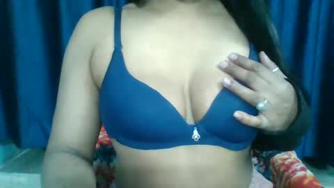 saxylady12 online show from January 3, 2025, 5:10 pm
