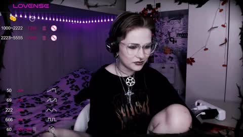 pronoun she. name Mary. age 21. online show from January 14, 2025, 12:11 am