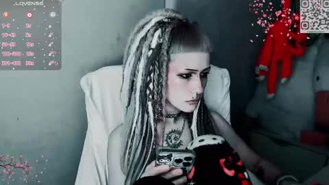 pronoun she. name Mary. age 21. online show from November 28, 2025, 11:46 am