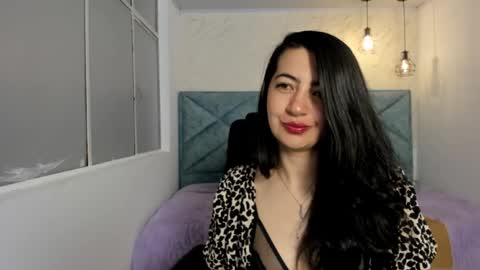 Snapshot of saya_amaretto1 chatting on October 5, 2025, 5:28 am Saya Amaretto  online show from October 5, 2025, 5:28 am