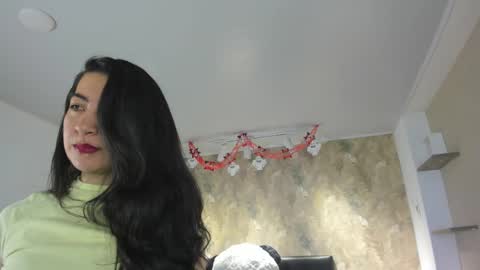 Snapshot of saya_amaretto1 chatting on October 10, 2025, 7:02 pm Saya Amaretto  online show from October 10, 2025, 7:02 pm