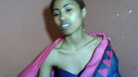 Snapshot of sayaah01 chatting on July 1, 2026, 6:59 am sayaah01 online show from July 1, 2026, 6:59 am