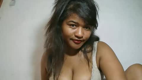 saylla1 online show from February 3, 2026, 6:40 am