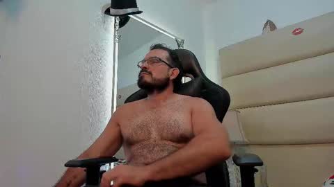 sebastian   muscleman  daddy   the better  latin  lover   online show from November 11, 2025, 9:31 am